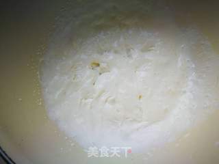 #ACA第四届烘焙大赛#造色情怀 樱桃慕斯泡芙塔的做法步骤:5