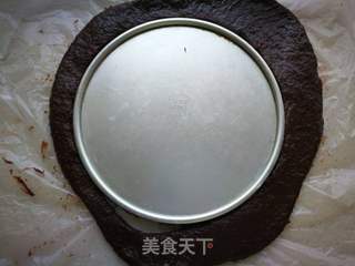 #ACA第四届烘焙大赛#造色情怀 樱桃慕斯泡芙塔的做法步骤:8