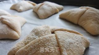 #ACA第四届烘焙大赛#造色情怀 金三角软欧的做法步骤:7
