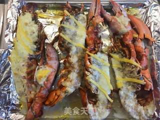 蒜蓉芝士焗波士顿龙虾的做法步骤:7