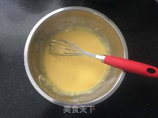 #ACA第四届烘焙大赛#造色情怀 粉色草莓蛋糕卷的做法步骤:6