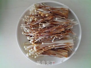 #ACA第四届烘焙大赛#造色情怀 五花肉金针菇卷的做法步骤:6
