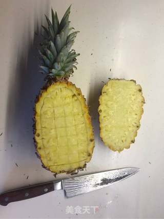 飘香泰式鲜虾菠萝饭的做法步骤:2