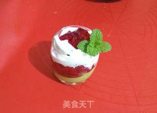 #ACA第四届烘焙大赛#造色情怀 夏日缤纷奶油水果杯的做法步骤:11