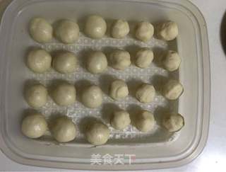 #ACA第四届烘焙大赛#造色情怀 老北京黑芝麻椒盐牛舌饼的做法步骤:8