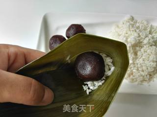 豆沙粽子的做法步骤:5