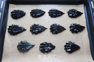 #ACA第四届烘焙大赛#造色情怀 黑天鹅泡芙的做法步骤:12