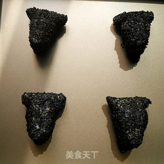 #ACA第四届烘焙大赛#造色情怀 香烤碱粽的做法步骤:4