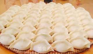白萝卜三鲜水饺的做法步骤：5
