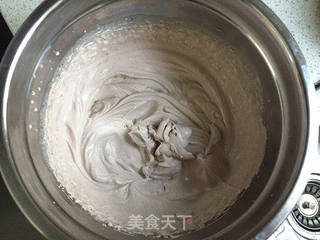 #ACA第四届烘焙大赛#造色情怀 巧克力蛋糕的做法步骤:12