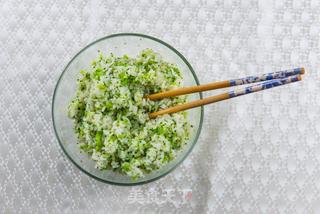 西兰花一“花”二吃---西兰花饭团的做法步骤:3