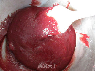 #ACA第四届烘焙大赛#造色情怀 红丝绒甜甜圈蛋糕的做法步骤:5