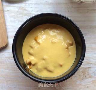 #ACA第四届烘焙大赛#造色情怀 芒果夹心慕斯蛋糕的做法步骤:24