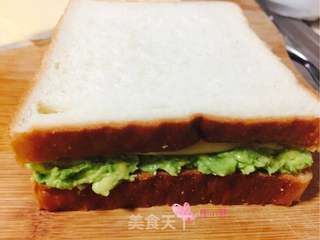 牛油果芝士三文治的做法步骤:9