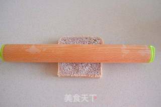 #ACA第四届烘焙大赛#造色情怀 花样火腿吐司的做法步骤：1