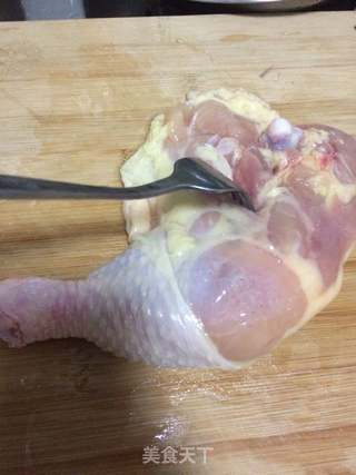 孜然烤鸡腿的做法步骤:2