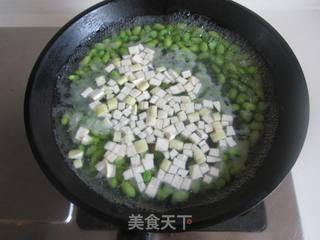 毛豆茭白炒肉丁的做法步骤:4