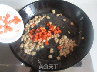 毛豆茭白炒肉丁的做法步骤:6