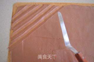#ACA第四届烘焙大赛# 造色情怀 桑葚慕斯蛋糕的做法步骤:4