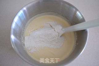 #ACA第四届烘焙大赛# 造色情怀 桑葚慕斯蛋糕的做法步骤:6