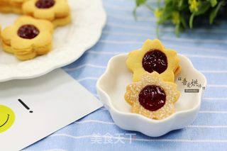 #ACA第四届烘焙大赛#造色情怀 果酱夹心小甜饼的做法步骤：9