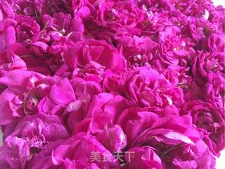 #ACA第四届烘焙大赛#造色情怀 玫瑰花茶的做法步骤:3