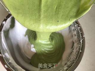 #ACA第四届烘焙大赛#造色情怀 菠菜泥蛋糕卷的做法步骤:14
