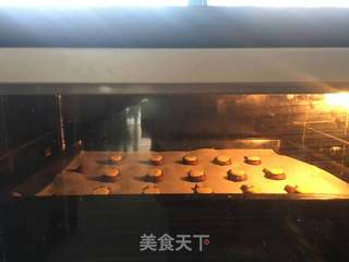 #ACA第四届烘焙大赛#造色情怀 龙猫泡芙的做法步骤:16