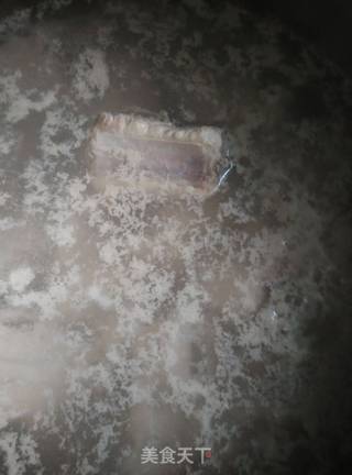 排骨榴莲壳核汤的做法步骤:2