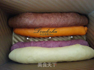 #ACA第四届烘焙大赛#造色情怀 炫彩四色吐司的做法步骤:6