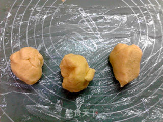 #ACA第四届烘焙大赛#造色情怀 三色旋纹饼干的做法步骤:6