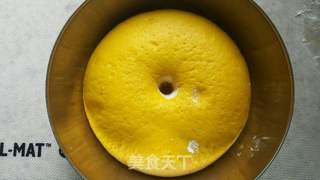 #ACA第四届烘焙大赛#造色情怀 黄色南瓜面包的做法步骤:8