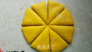 #ACA第四届烘焙大赛#造色情怀 黄色南瓜面包的做法步骤:9