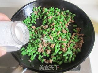 肉末橄榄菜炒豆角的做法步骤:8