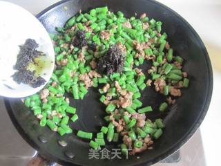 肉末橄榄菜炒豆角的做法步骤:9