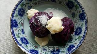 #ACA第四届烘焙大赛#造色情怀 紫薯花朵面包的做法步骤：3