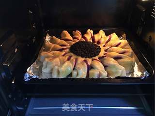 #ACA第四届烘焙大赛#造色情怀 紫薯扭扭面包的做法步骤：14