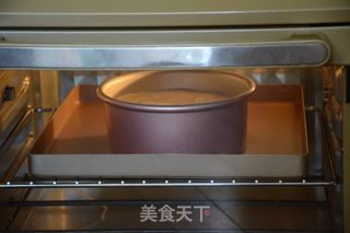 #ACA第四届烘焙大赛#造色情怀 巧克力花蛋糕的做法步骤:6