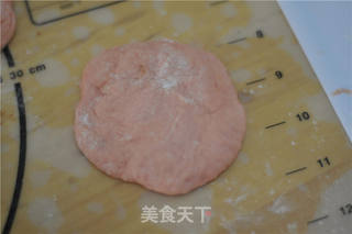 #ACA第四届烘焙大赛#造色情怀 苋菜汁桃花包的做法步骤:7