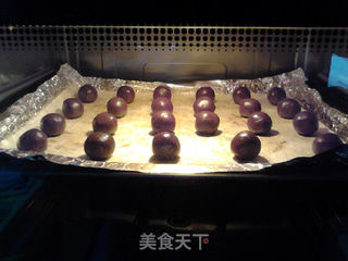 #ACA第四届烘焙大赛#造色情怀 可可酥球的做法步骤:9