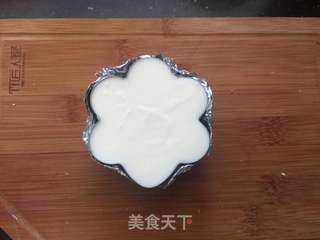 #ACA第四届烘焙大赛#造色情怀 白巧克力花朵慕斯的做法步骤：17