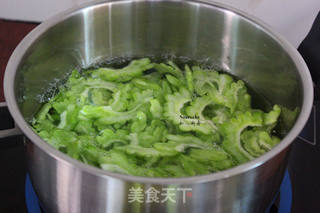 凉拌苦瓜的做法步骤:4