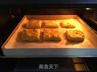 #ACA第四届烘焙大赛#造色情怀 玉米奶酪司康的做法步骤:9