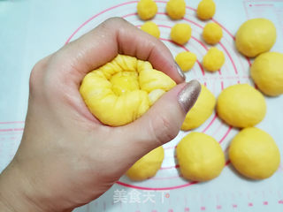 #ACA第四届烘焙大赛#造色情怀 南瓜椰蓉面包(无油版)的做法步骤:15