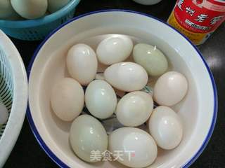 五香咸鸭蛋的做法步骤:5
