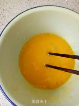 #ACA第四届烘焙大赛#造色情怀 蛋香孜然烤馒头片的做法步骤:2