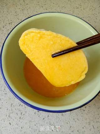 #ACA第四届烘焙大赛#造色情怀 蛋香孜然烤馒头片的做法步骤:4