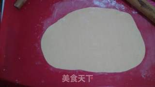 #ACA第四届烘焙大赛#造色情怀 蒜香螺旋面的做法步骤:3