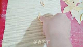 #ACA第四届烘焙大赛#造色情怀 蒜香螺旋面的做法步骤:6