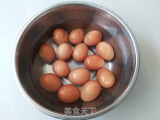 五香卤鸡蛋的做法步骤:2
